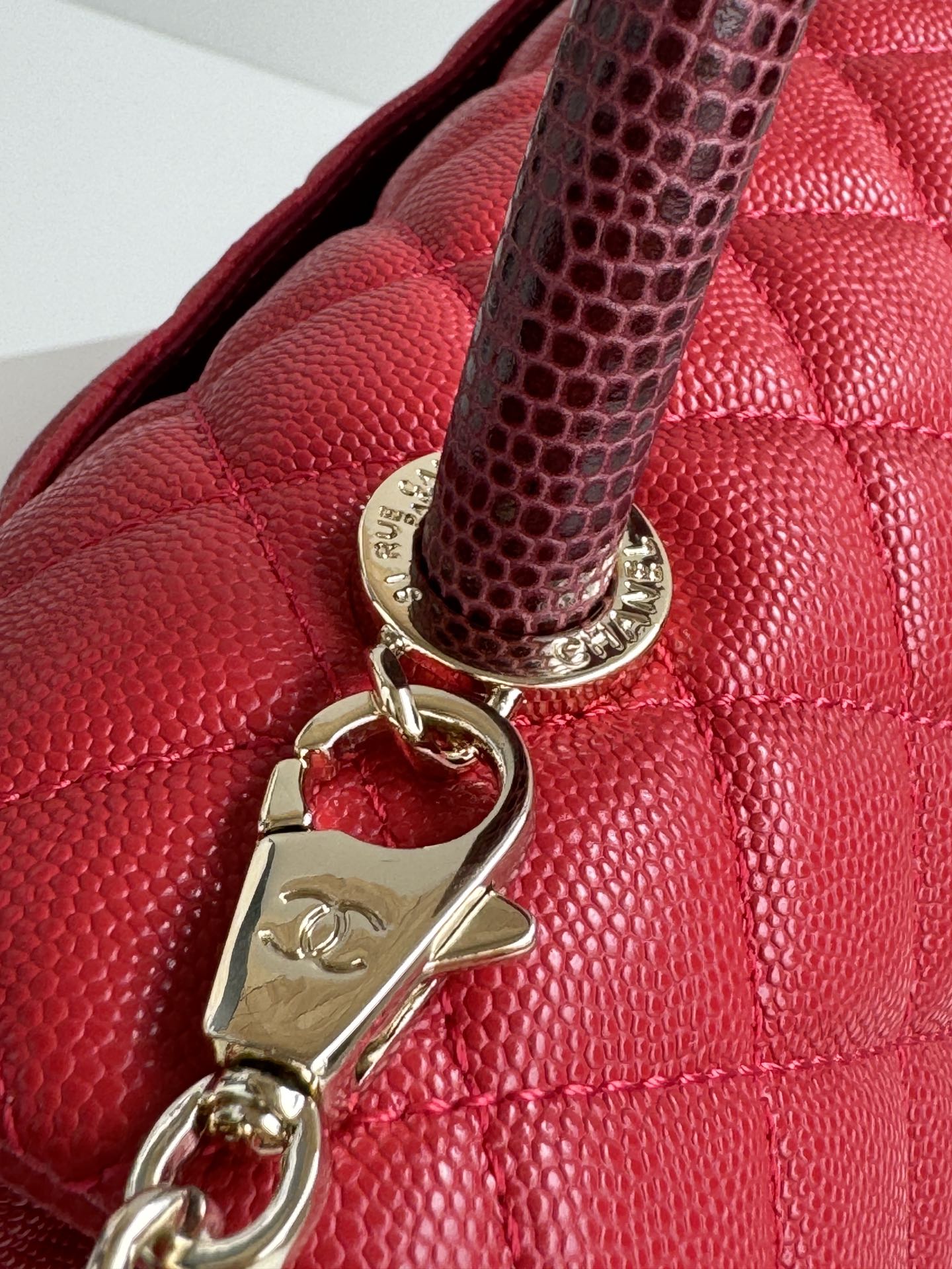 CHANEL Large Flap Bag With Top Handle ﻿Red-A92991