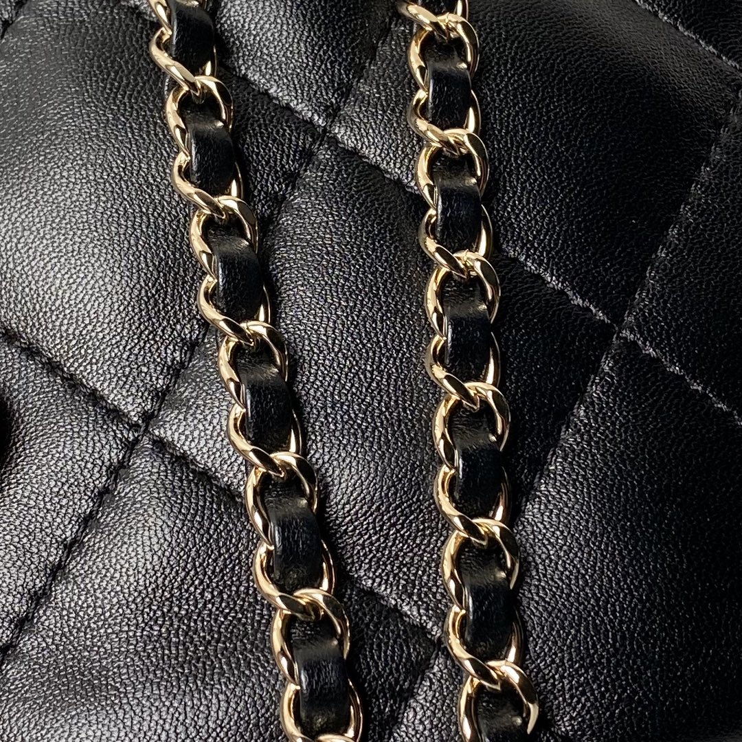 CHANEL Backpacks Shiny Lambskin & Gold-Tone Metal Black-AS4810