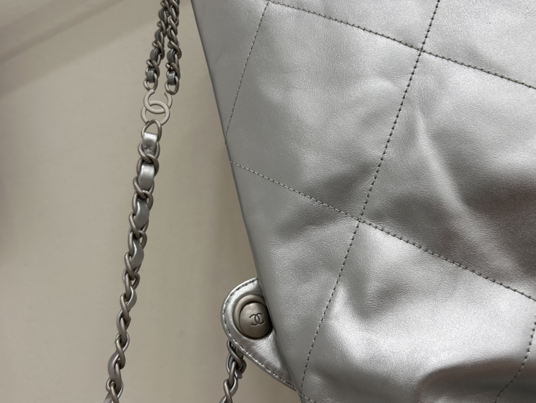 CHANEL Backpacks Shiny Calfskin & Gold-Tone Metal Silvery- AS3859