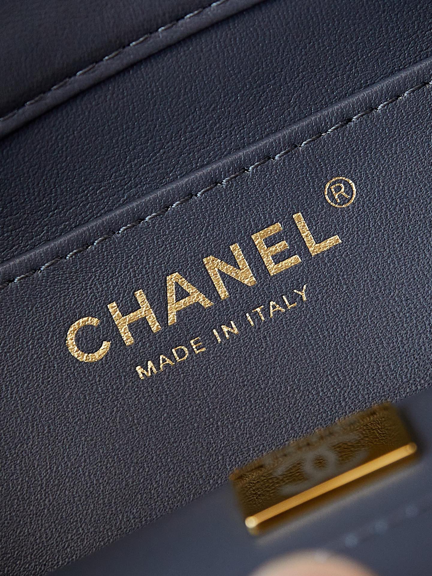 CHANEL Mini Flap Bag with Top Handle Green-AS5001