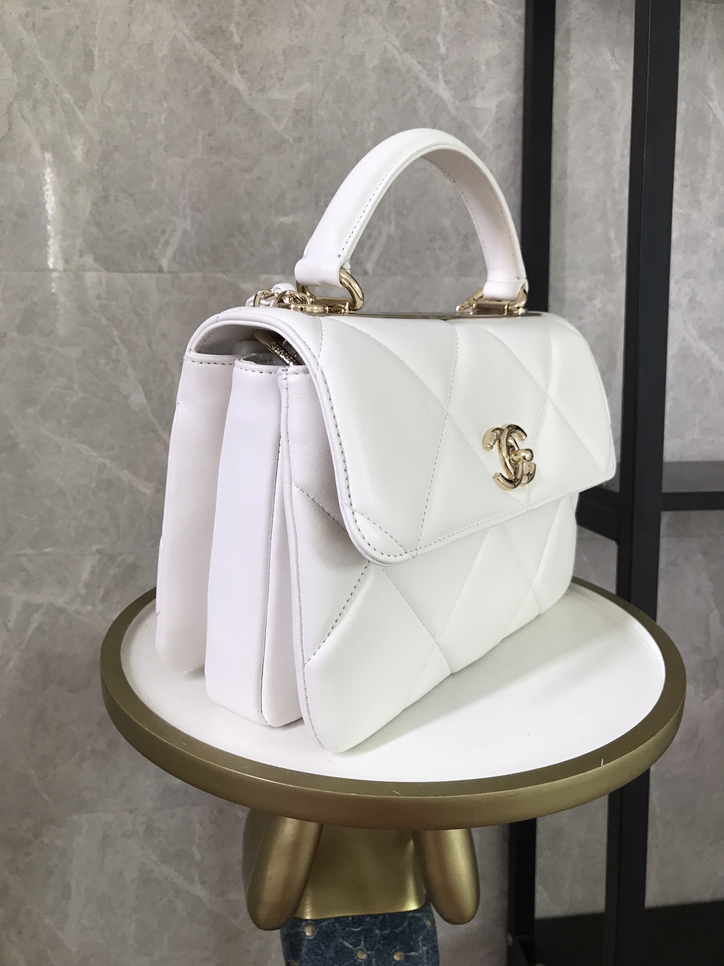 CHANEL Flap Bag With Top Handle Lambskin White-A92236