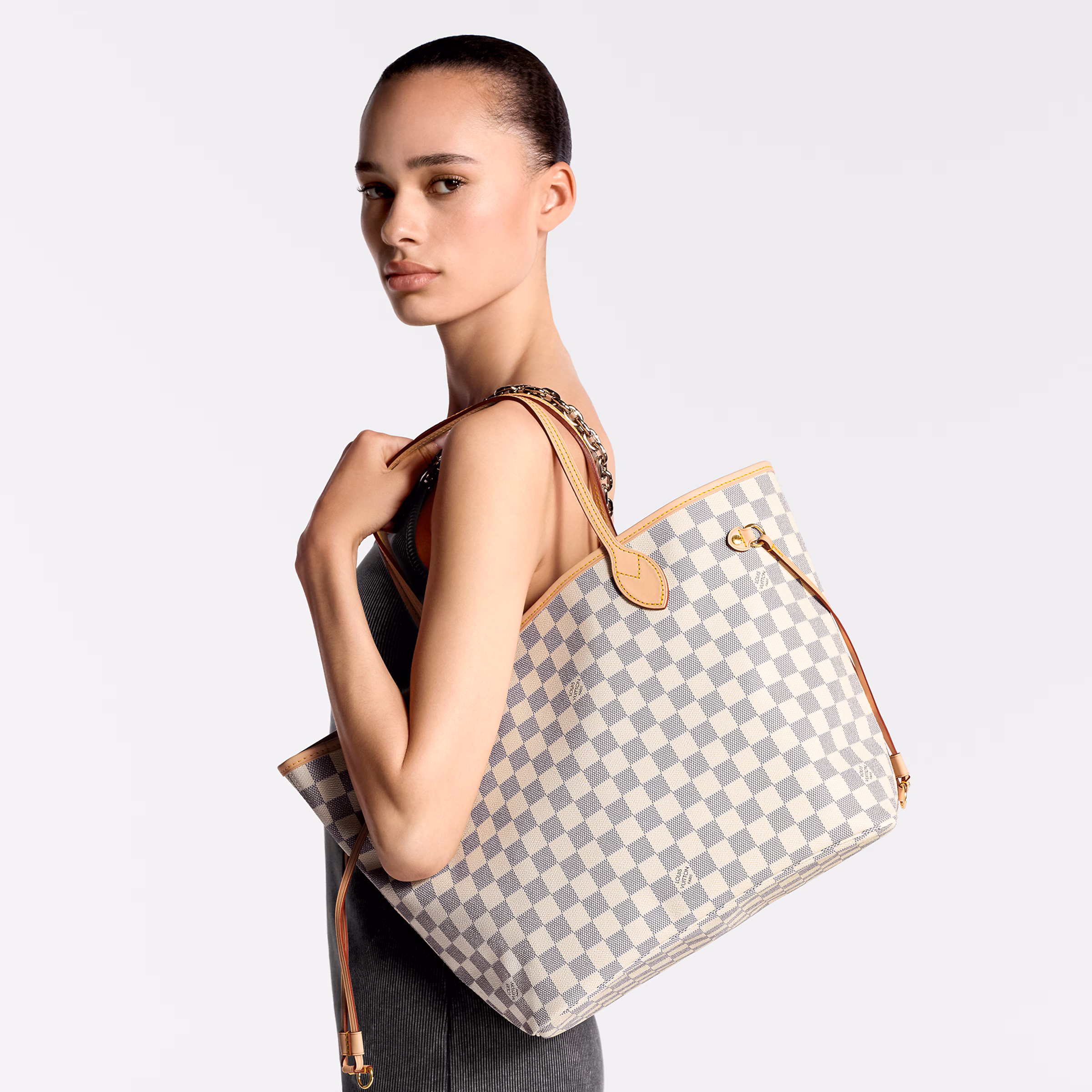 Neverfull MM Rose Ballerine N40603