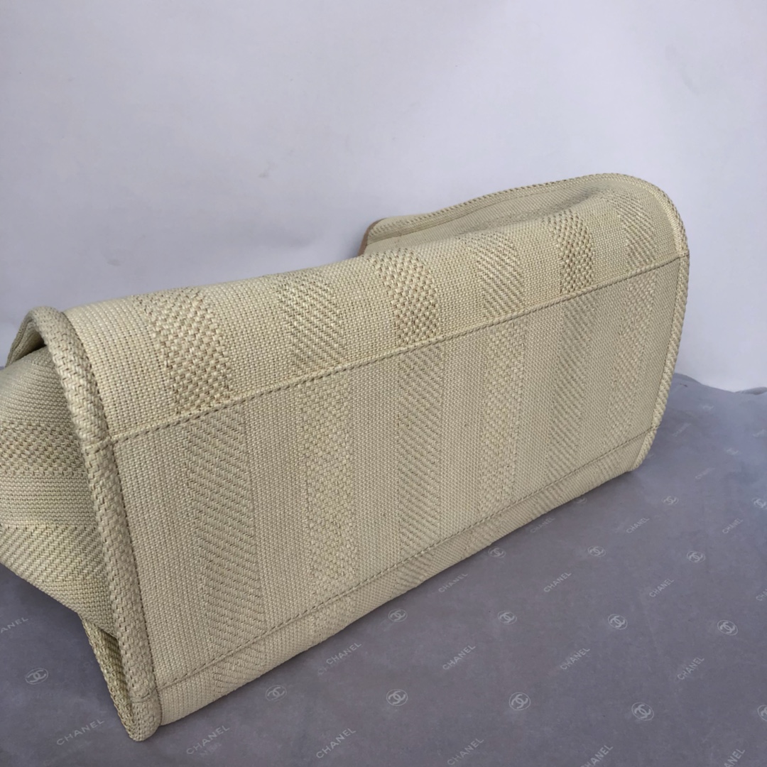 CHANEL Medium Tote Khaki3- A66941