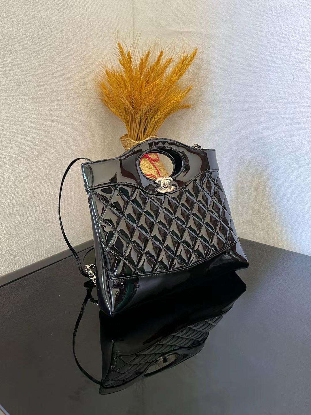 CHANEL 31 Mini Shopping Bag Lacquer Black-AS4133