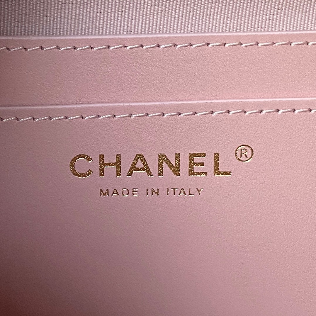 CHANEL Backpacks  Grain-embossed shiny calf leather with gold-coloured metal Light pink -AS4058