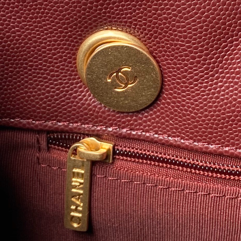 CHANEL Small Tote -Red-AS4940