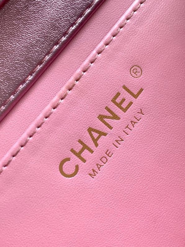 CHANEL Metallic Lambskin & Gold-Tone Metal Pink - AS5129