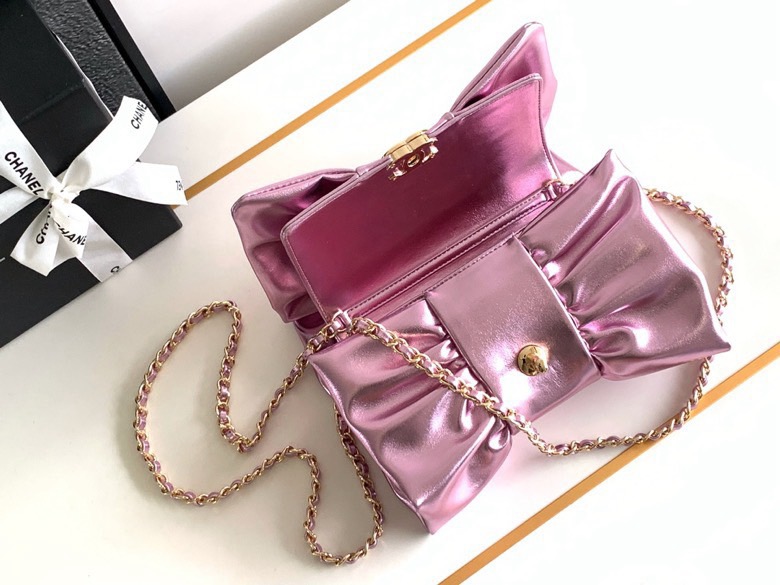 CHANEL Metallic Lambskin & Gold-Tone Metal Pink - AS5129