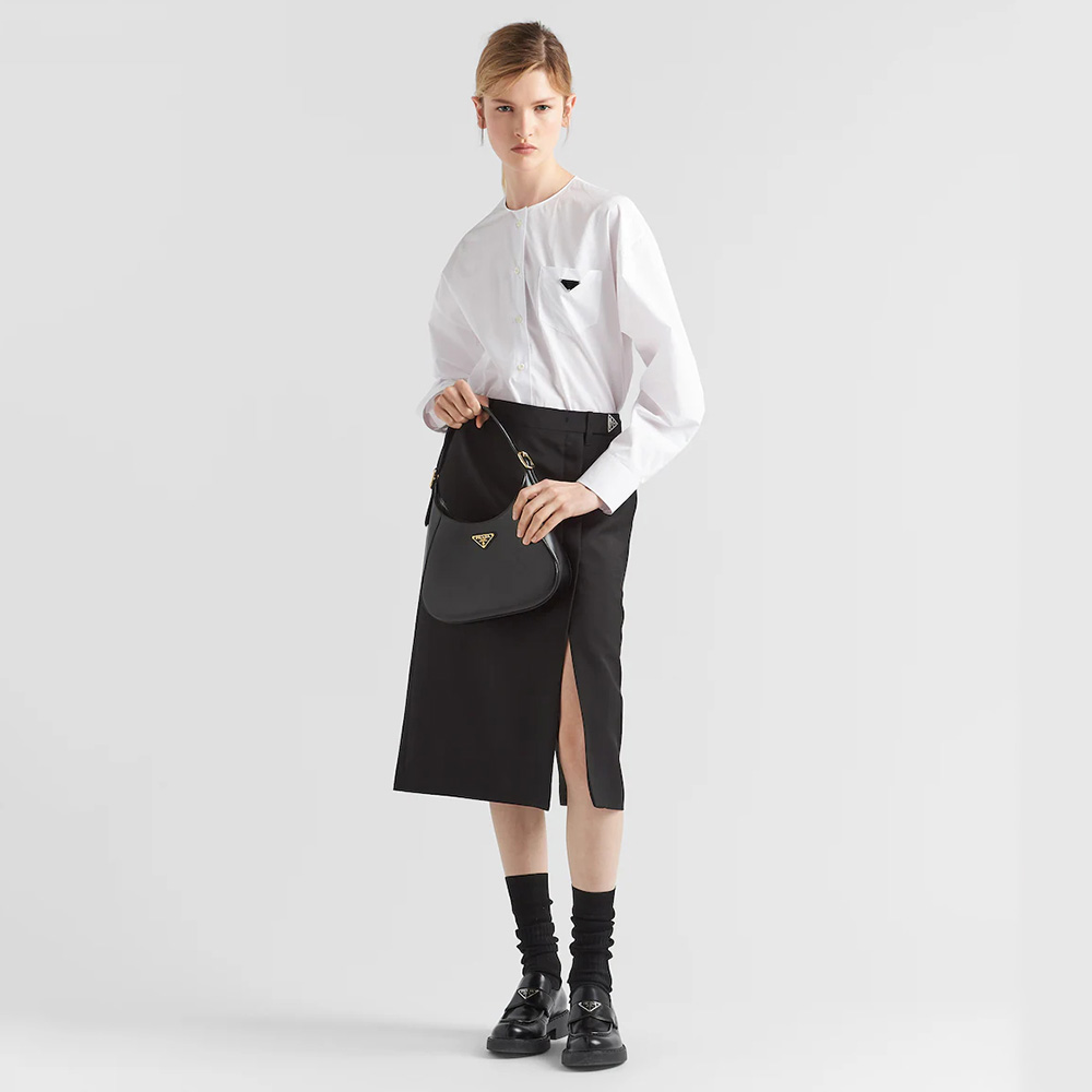 Leather shoulder bag