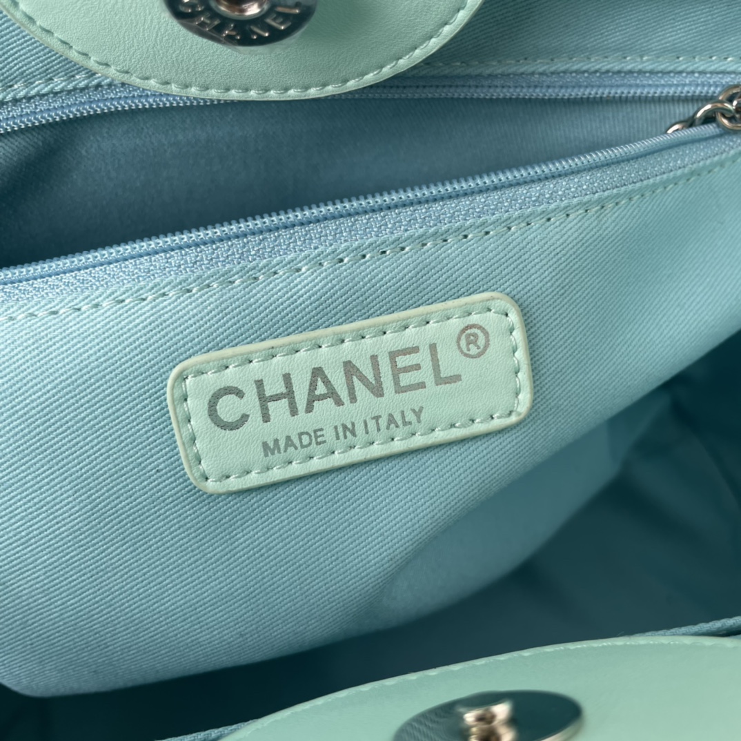 CHANEL Medium Tote Color Blue- AS3351