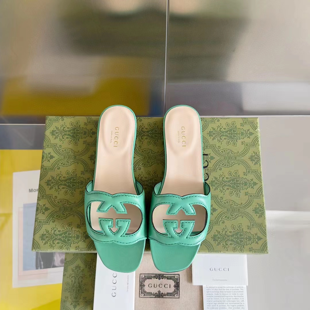 Gucci Women Interlocking G Cut Out Slide Sandal Bright Green Leather Flat