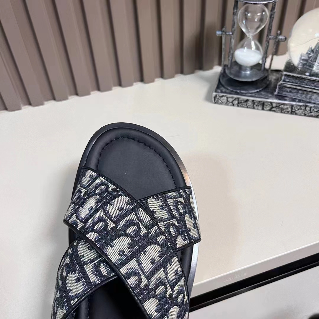 Dior Unisex CD Dior Alias Sandal Beige Black Dior Oblique Jacquard Calfskin Insole