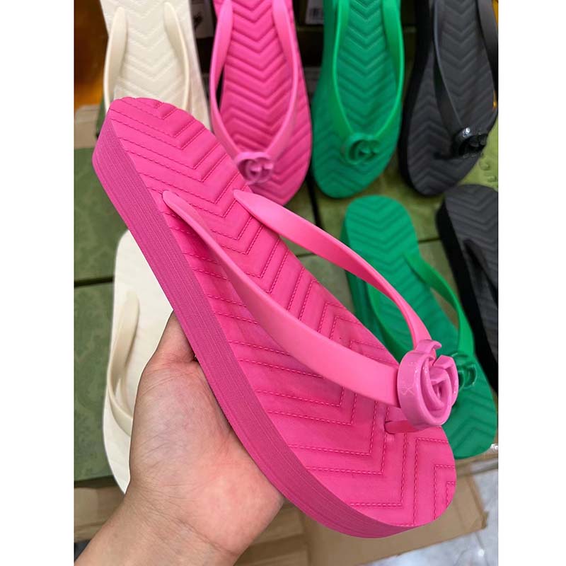 Gucci Women GG Chevron Thong Sandal Pink Rubber Resin Double G Flat