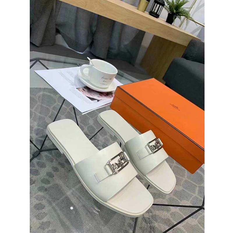 Hermes Women Villa Sandal Calfskin with Detailed Openwork Hardware-White