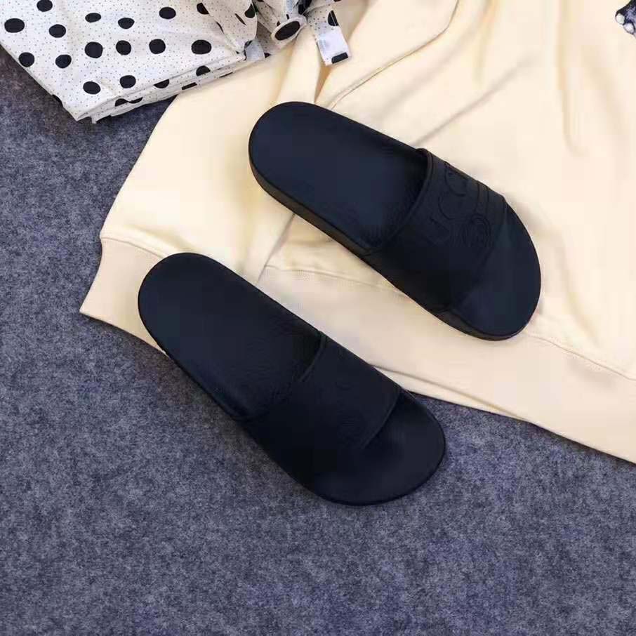 Gucci Unisex Gucci Logo Rubber Slide Sandal-Black