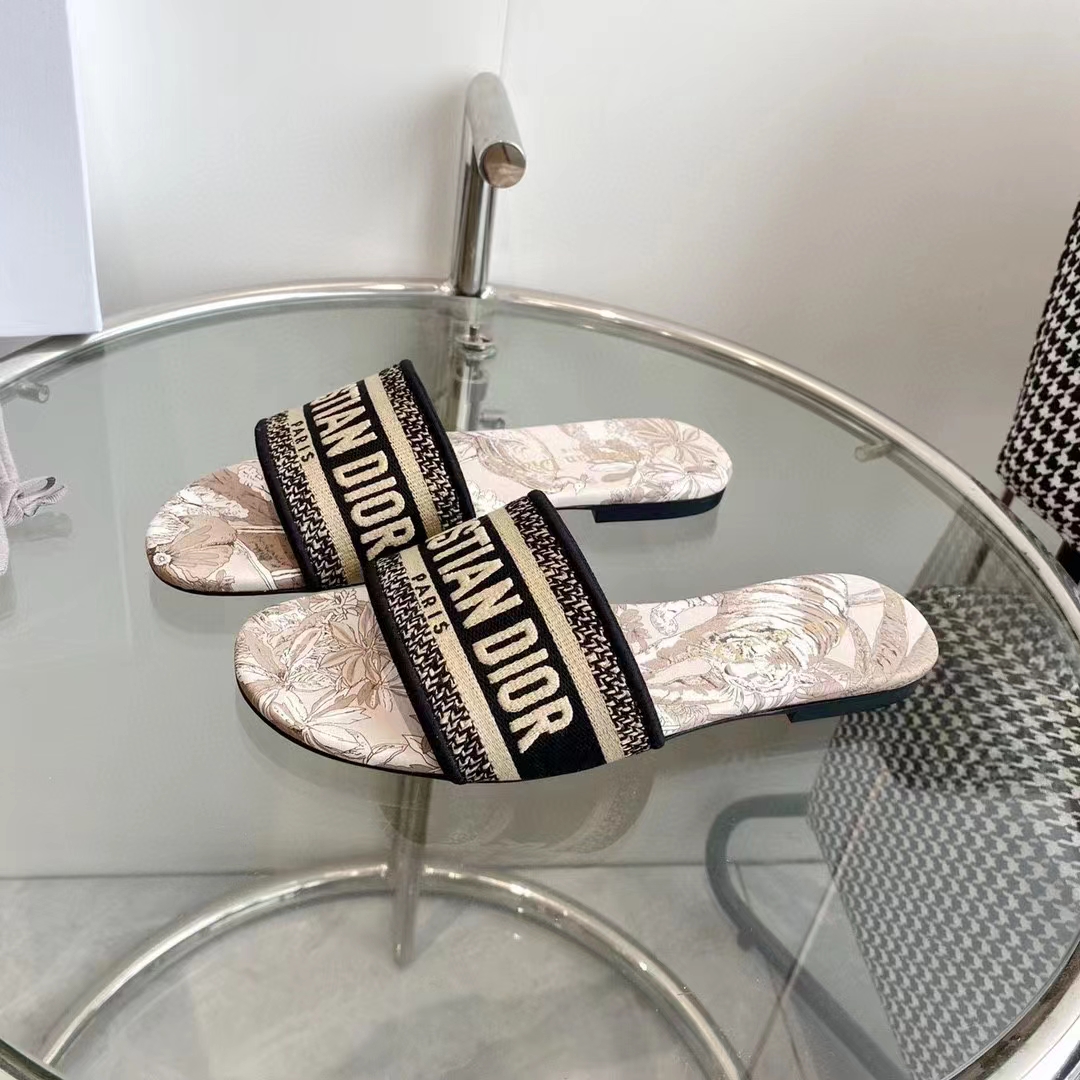 Dior Unisex CD Dway Slide Beige Black Embroidered Cotton Toile De Jouy Voyage