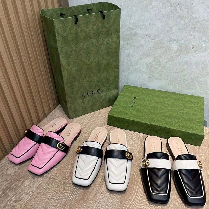 Gucci Women GG Slipper Double G Black Leather Matelassé Chevron Insert
