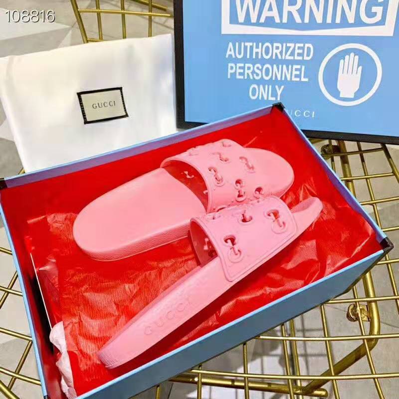Gucci Women’s Rubber GG Slide Sandal-Pink