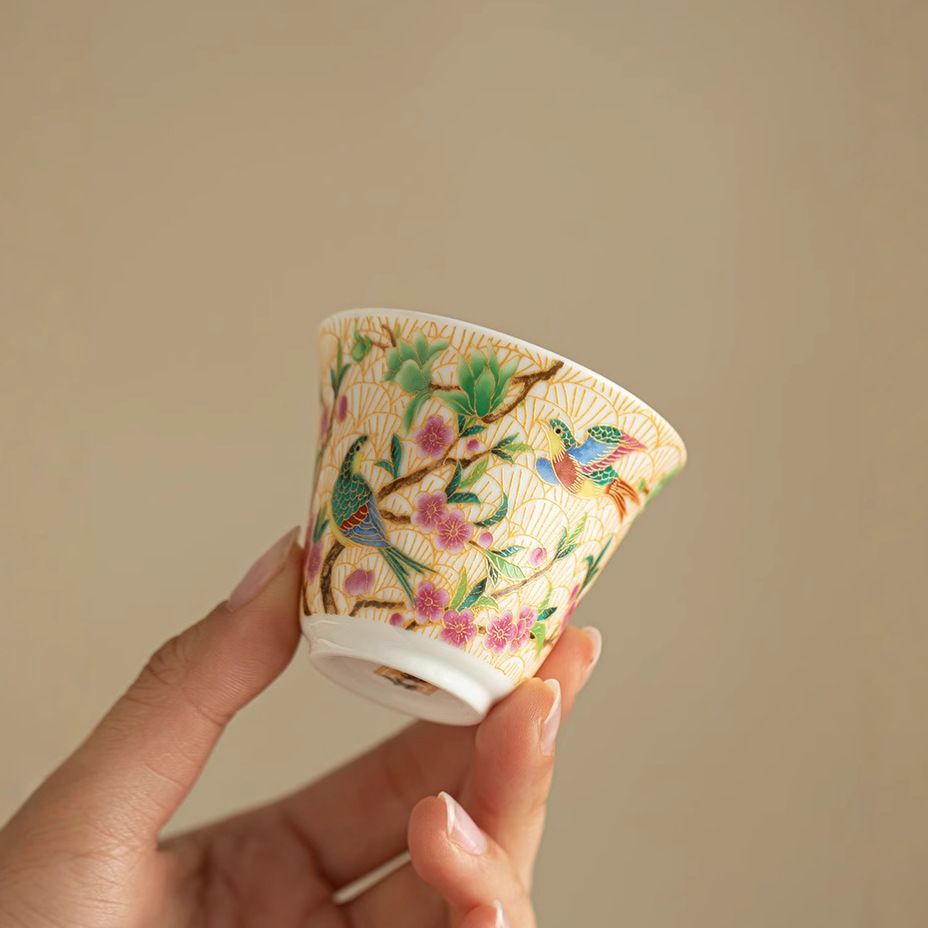 Xi Shang Mei Shao Enamelled Color Tea Cup