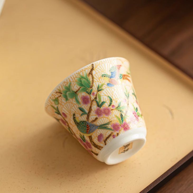 Xi Shang Mei Shao Enamelled Color Tea Cup