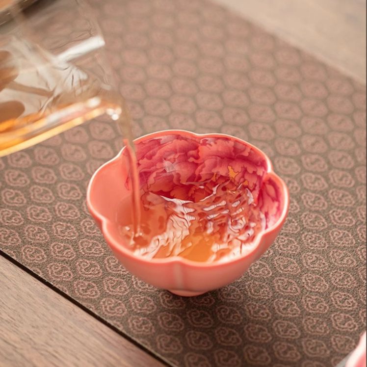 Guo Se Tian Xiang Handcrafted Song Dynasty Ru Kiln Tea Cup