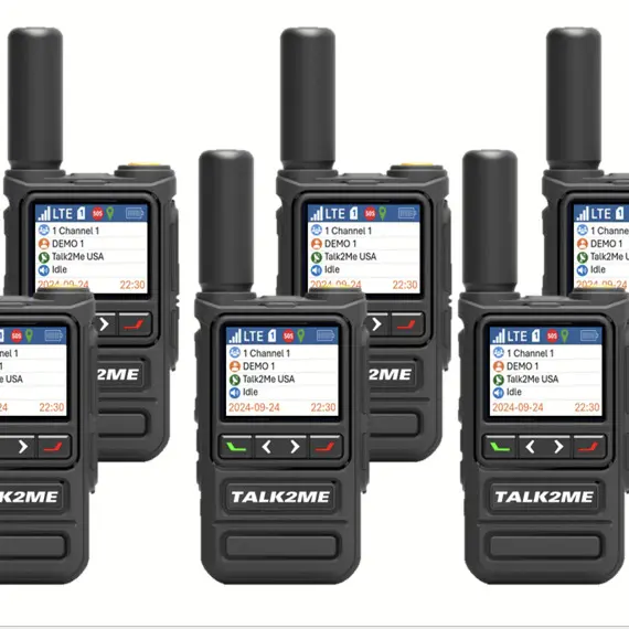 Talk2Me 25 STANDARD Rádio portátil walkie-talkie com cabo de carregamento USB, 1 ano de serviço incluído. O walkie-talkie mais popular, cobertura em 36 países, compatível com todas as operadoras nos EUA, rádio global durável.