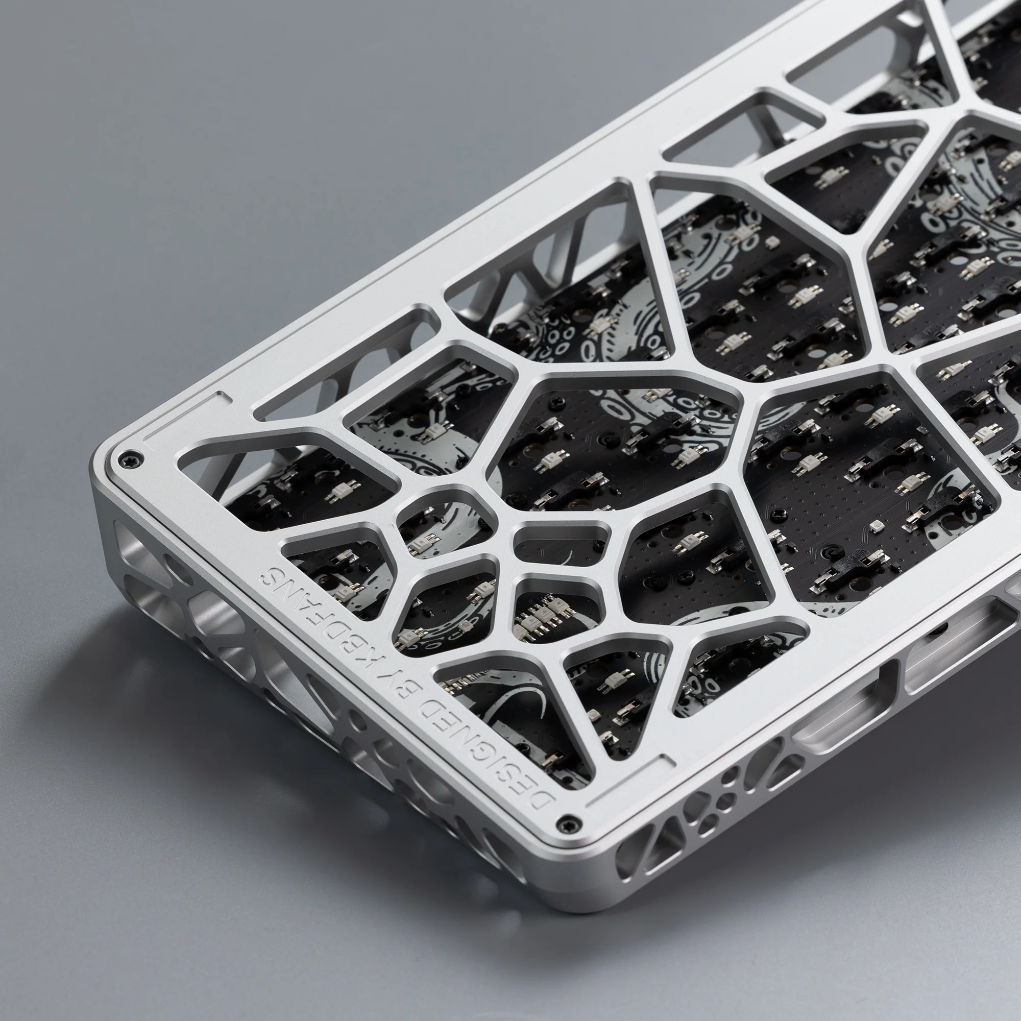 Ready To Use Holy80 Hotswap version with Lucy R2 keycaps