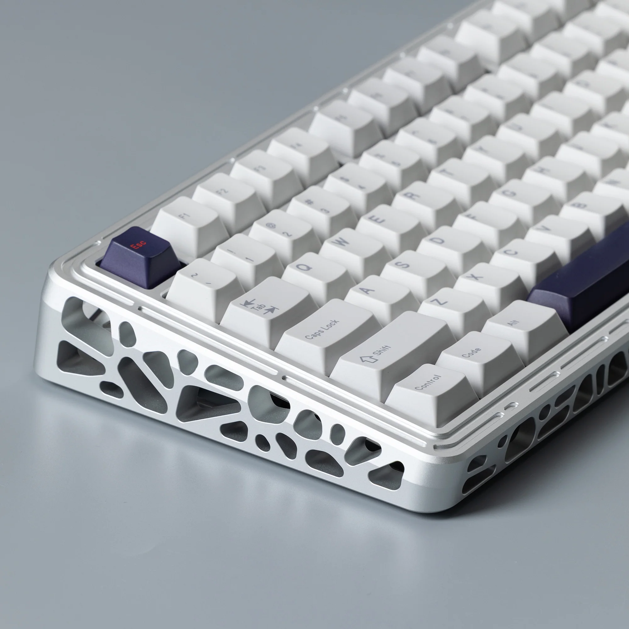 Ready To Use Holy80 Hotswap version with Lucy R2 keycaps