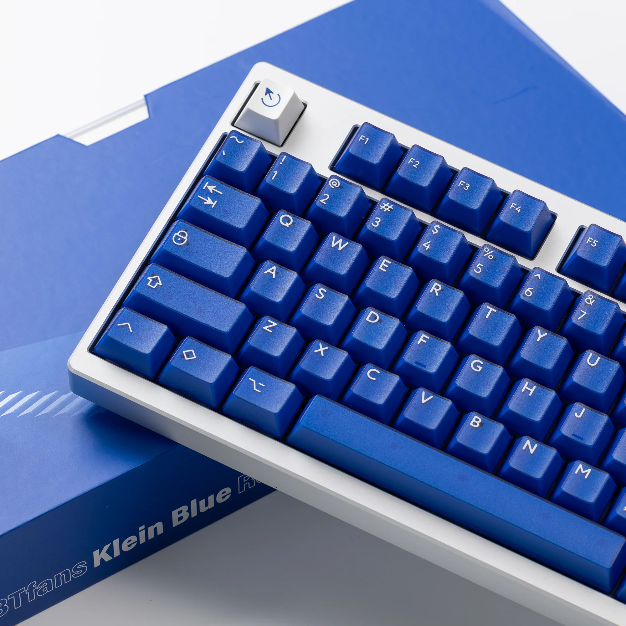 Ready to use Athena 1800 with PBTfans Klein Blue R3