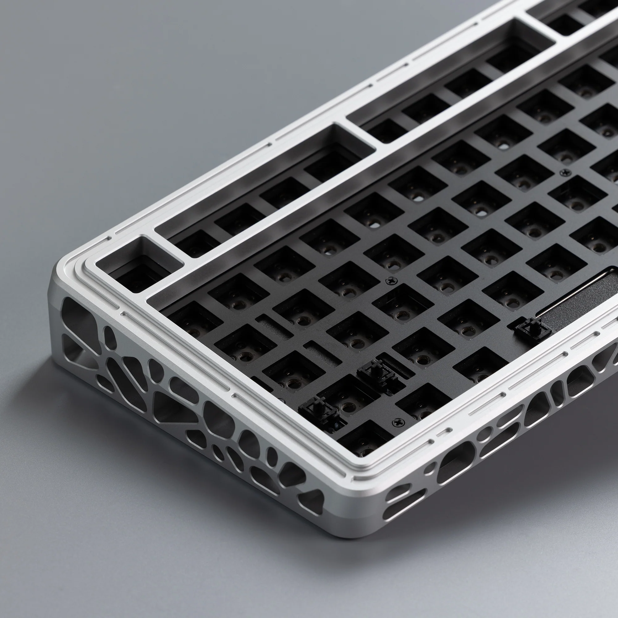 Ready To Use Holy80 Hotswap version with Lucy R2 keycaps