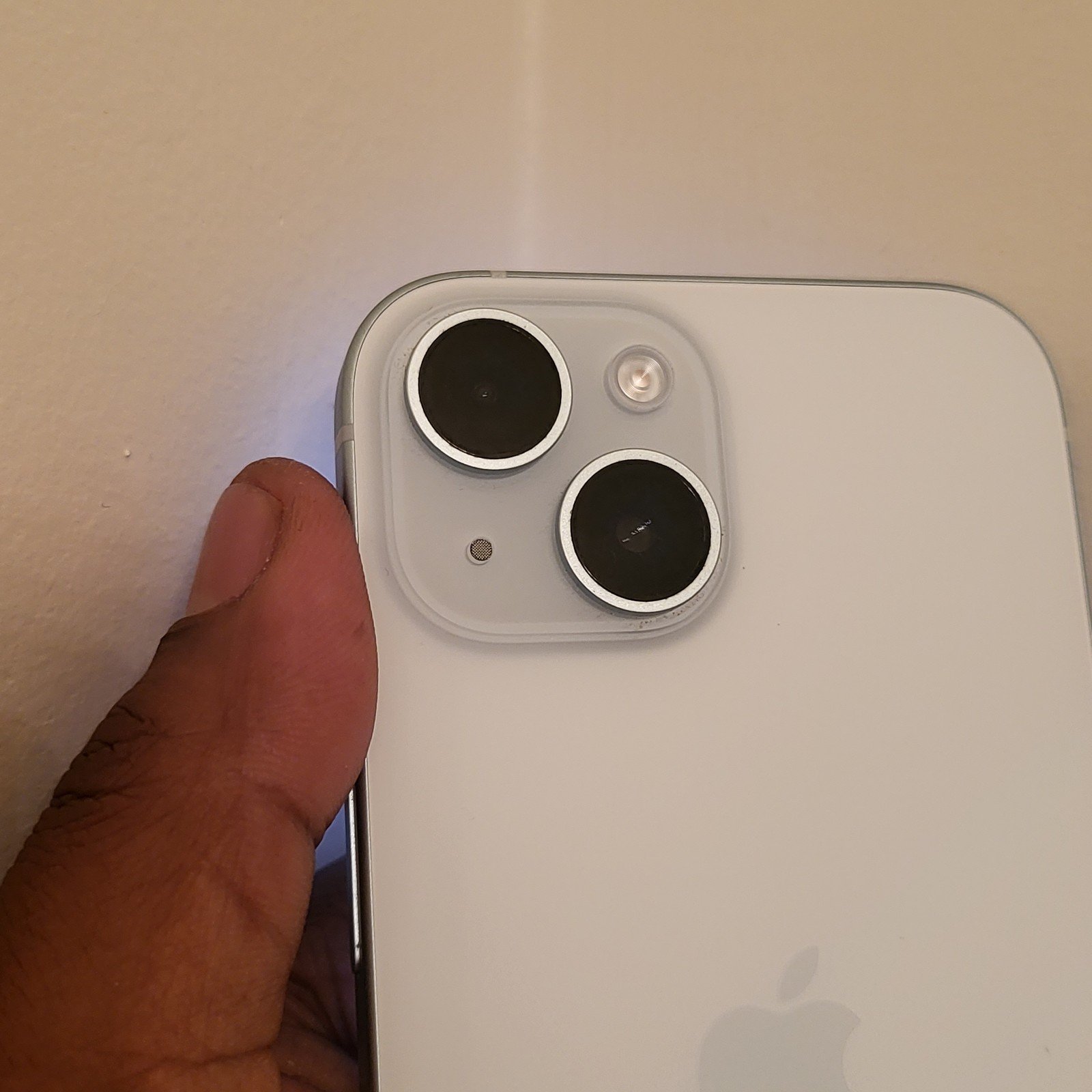 Apple iphone 15 128gb blue unlocked 5J98