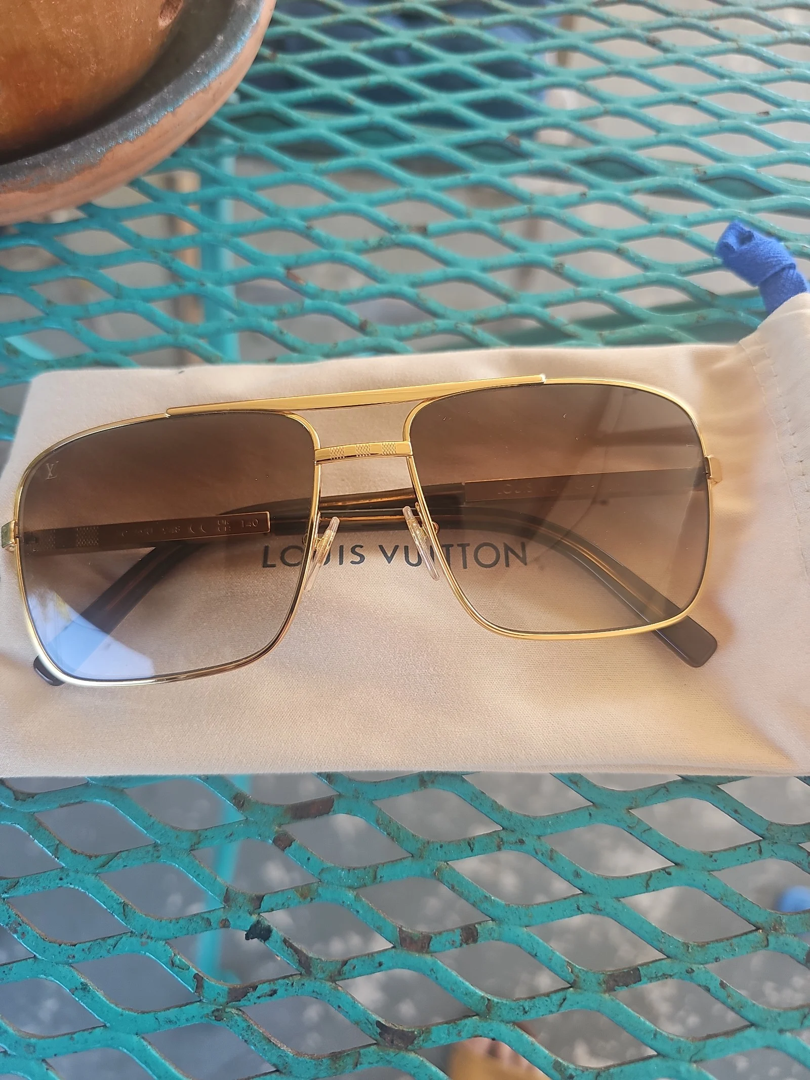Louis Vuitton Attitude Sunglasses Z0259U Gold