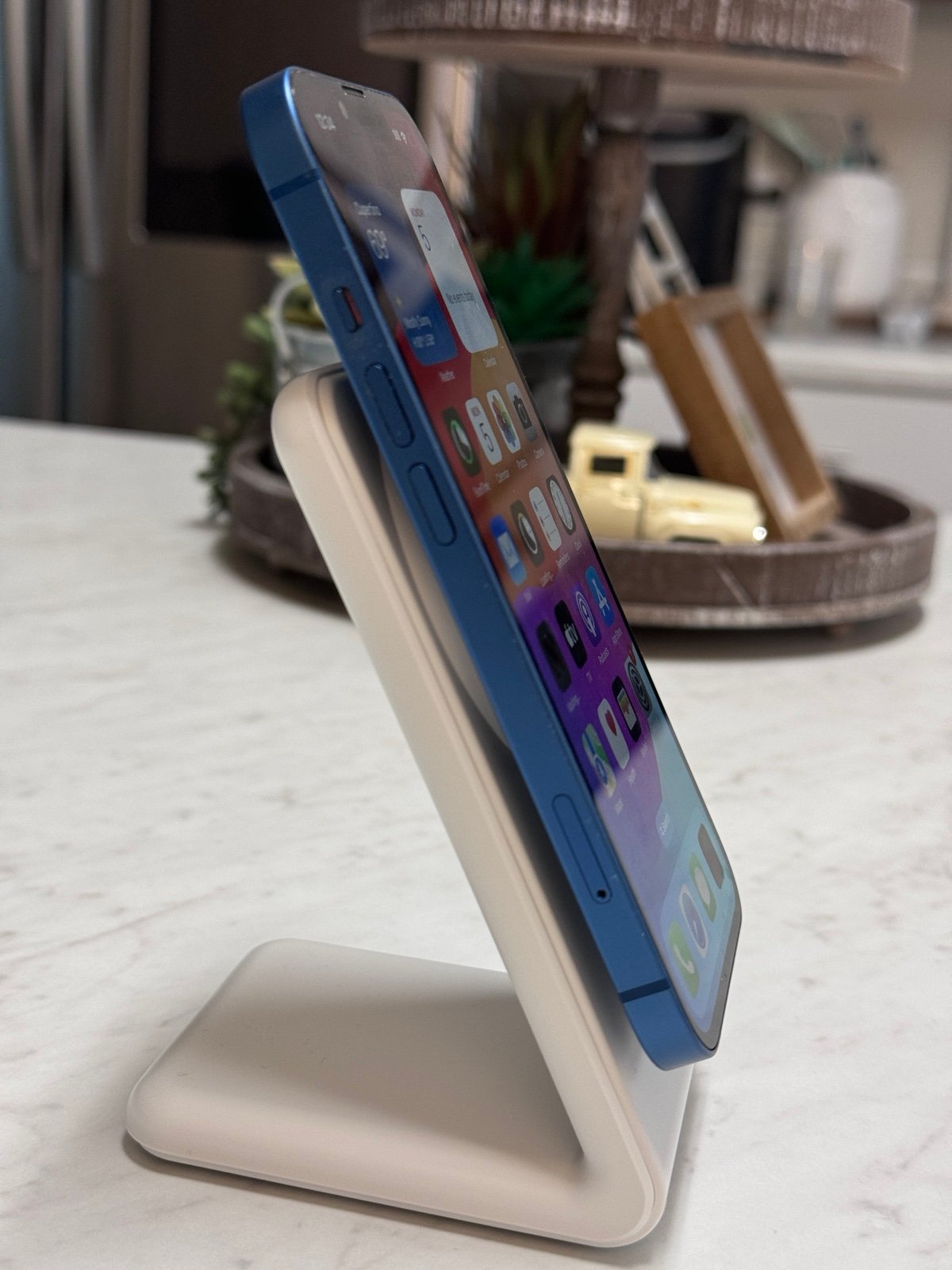 Apple iPhone 13 128 GB in Blue Unlocked 9L69