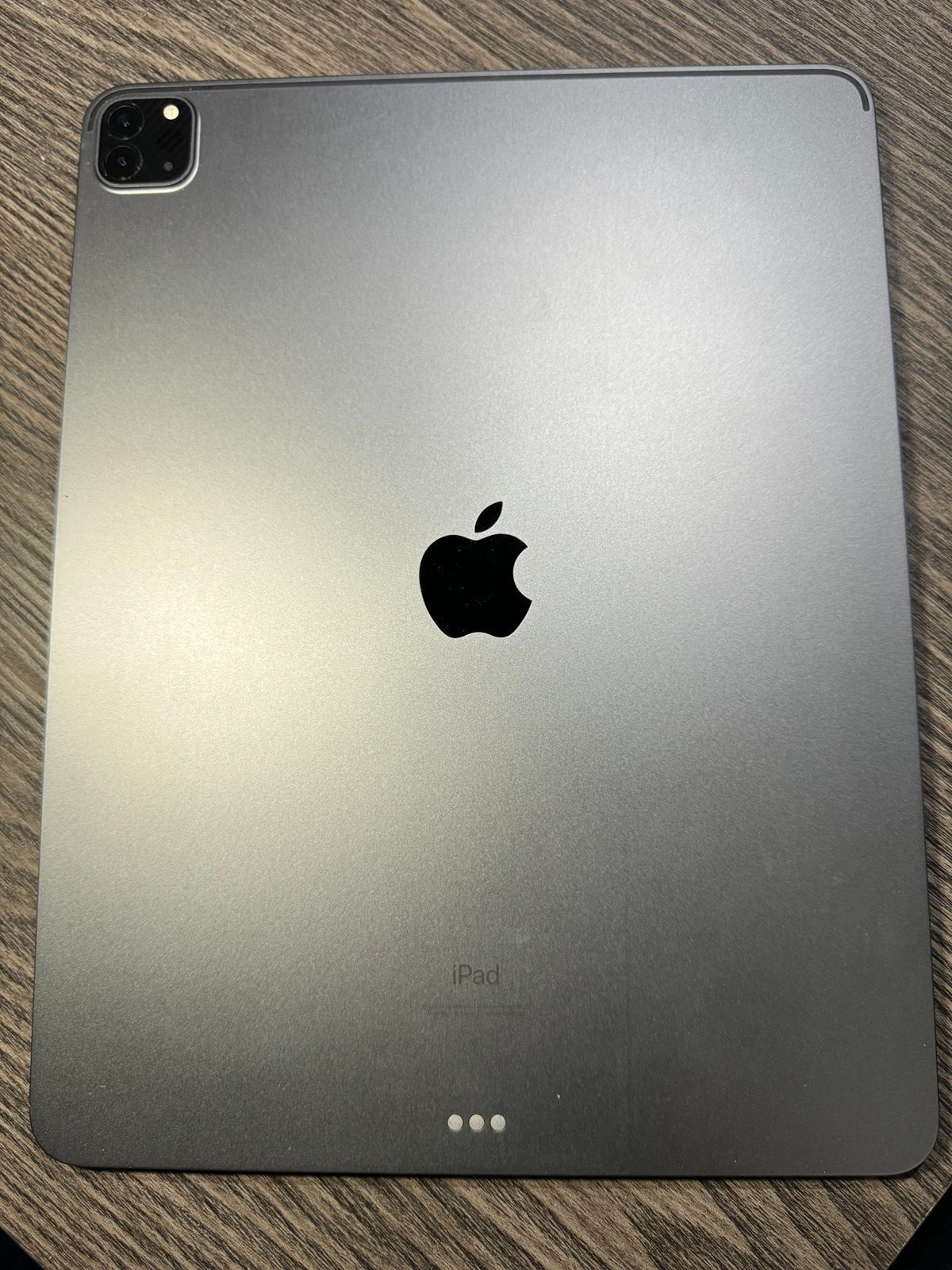 iPad Pro 12.9 (5th gen - Wi-Fi) 256 GB + Magic Keyboard 1U83