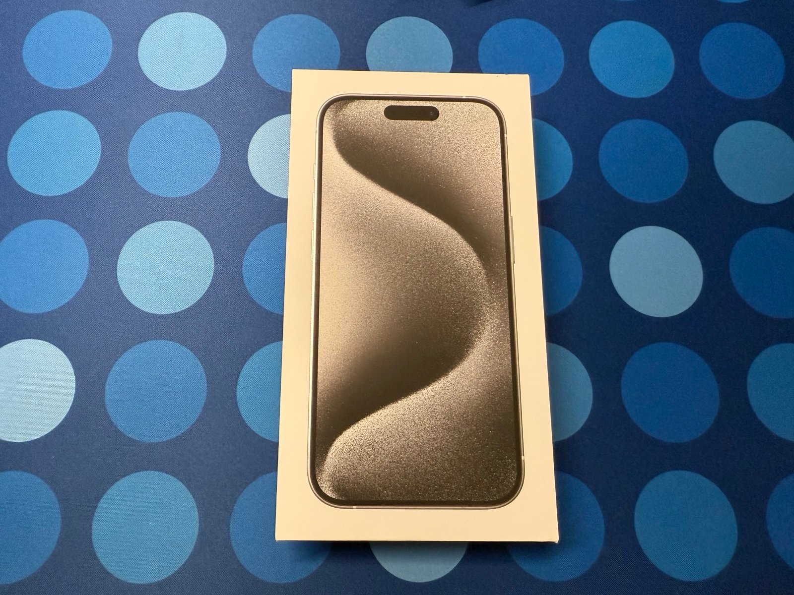 iPhone 15 Pro 256GB White Titanium (Factory Unlocked) 2F87