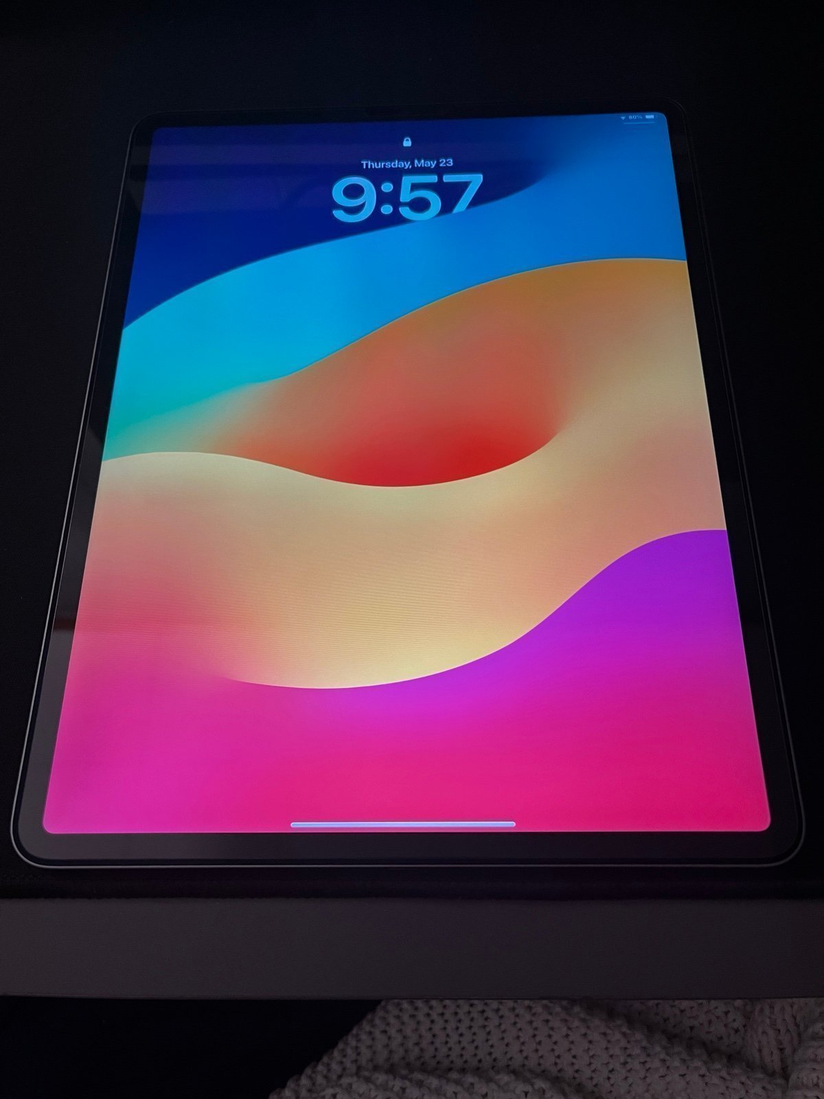 Apple iPad Pro 3rd Generation 12.9” 64GB with folio case 7V81