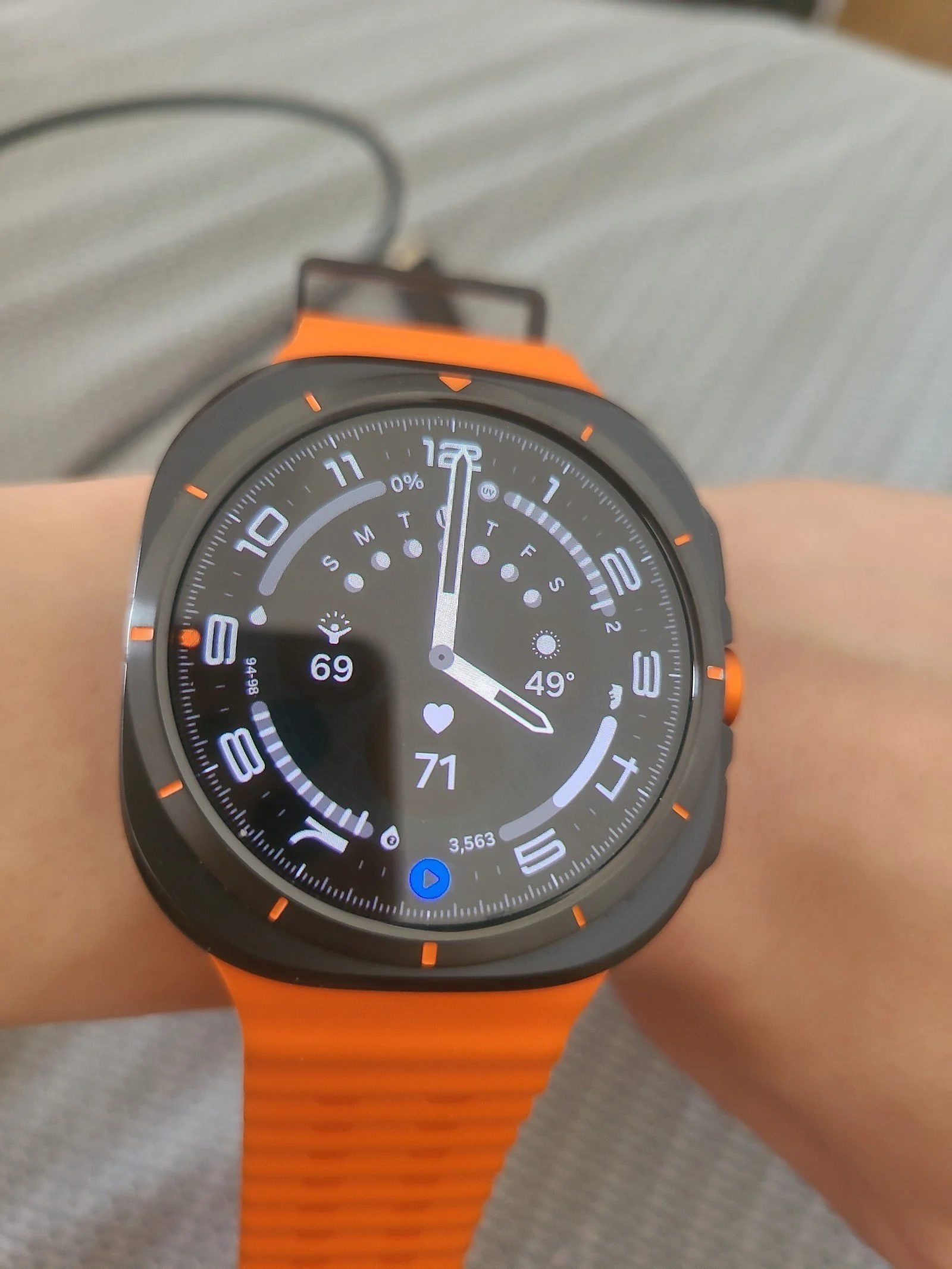 Samsung galaxy watch ultra 47mm sm-I705u smartwatch LTE - cellular unlocked