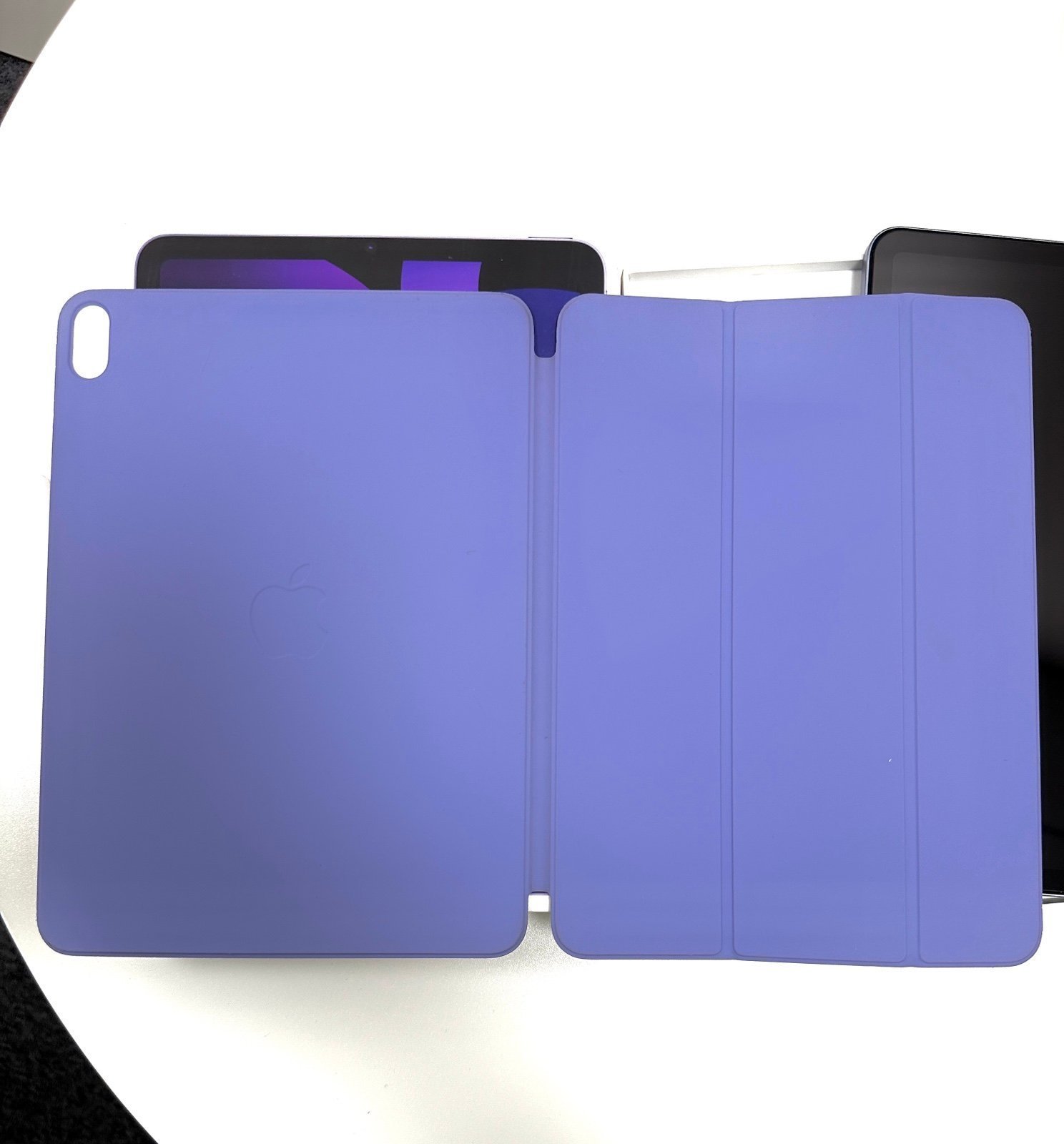 SOLD - Apple iPad Air 5th Generation 64 GB in Purple