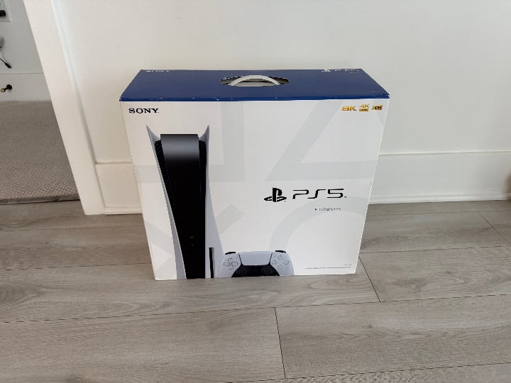 PlayStation 5 Disc Version Full Set with Madden 23 8Z12