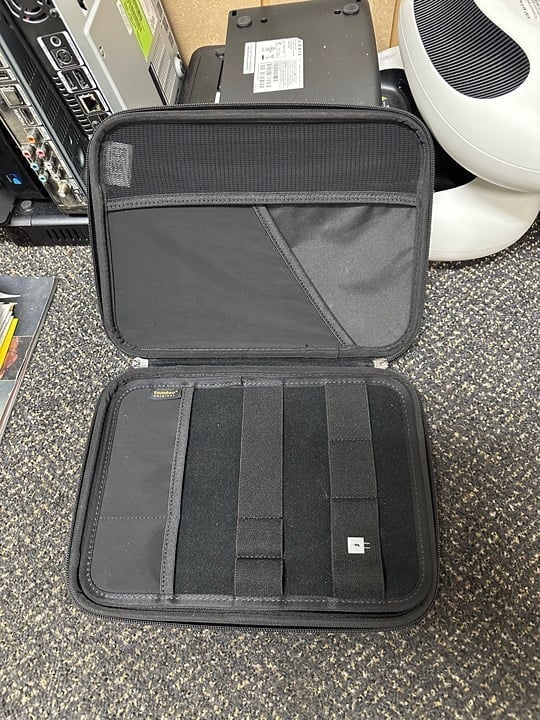 iPad Pro 11inch 3rd gen 128gb 1Y77