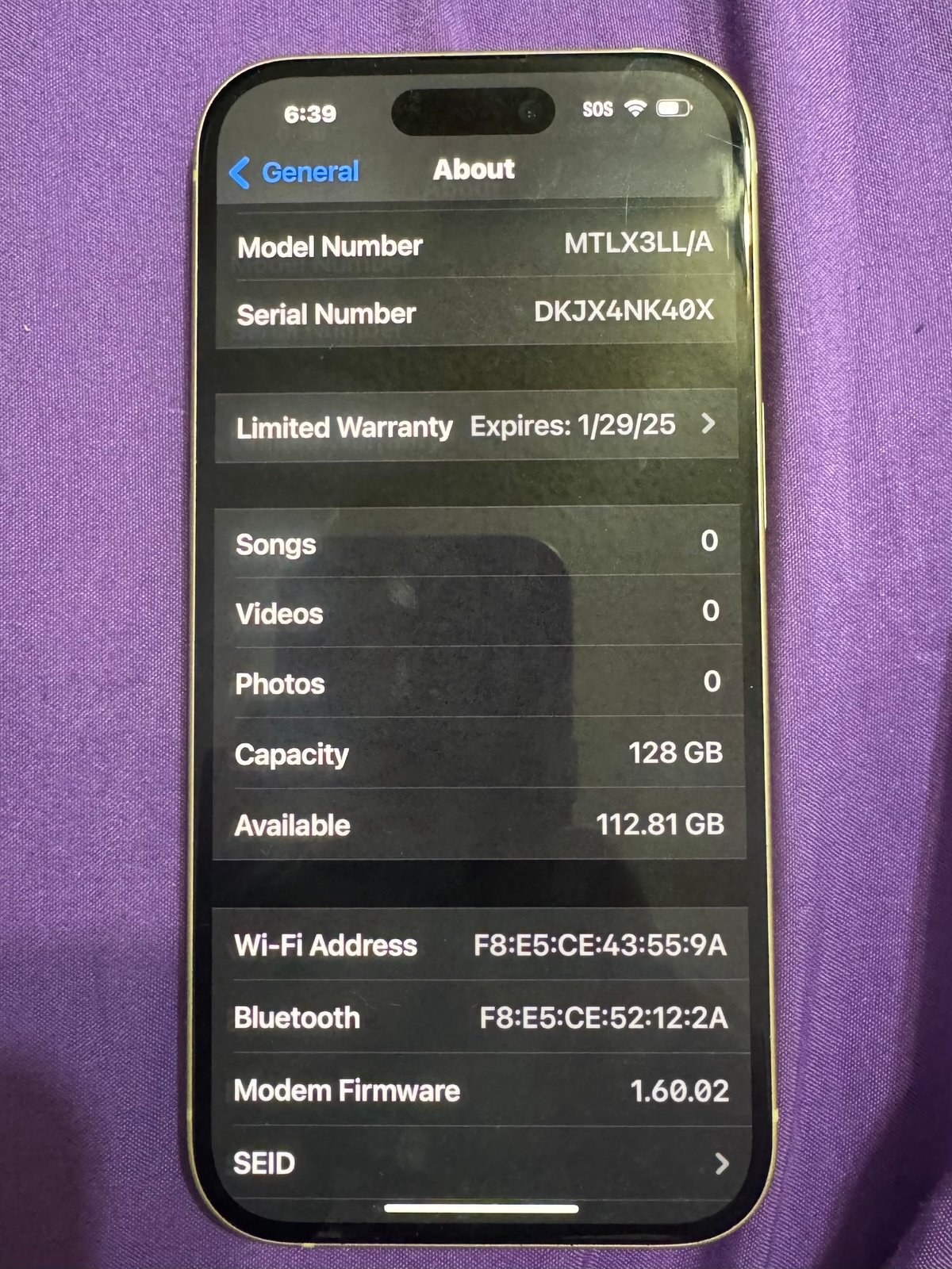 iPhone 15 unlocked 128 gb in yellow 8P99