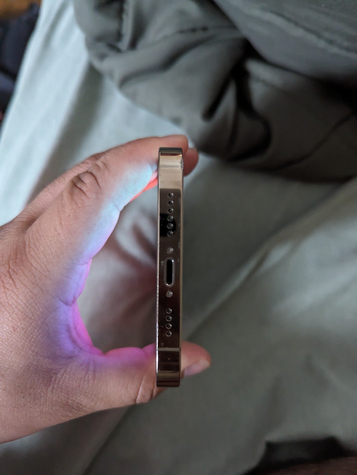 Apple iPhone 13 Pro Max 128 GB in Gold for Unlocked 6Z56