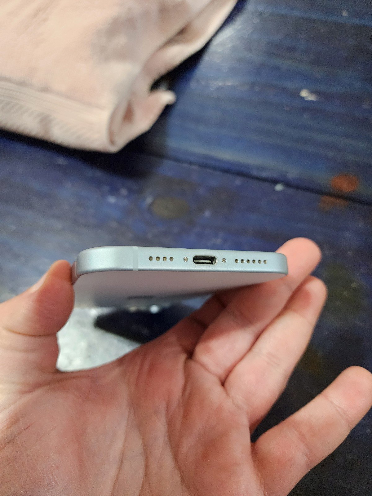 Apple iPhone 15 Plus 128GB WHITE AT&T | *FOR PARTS/REPAIR* 6T58