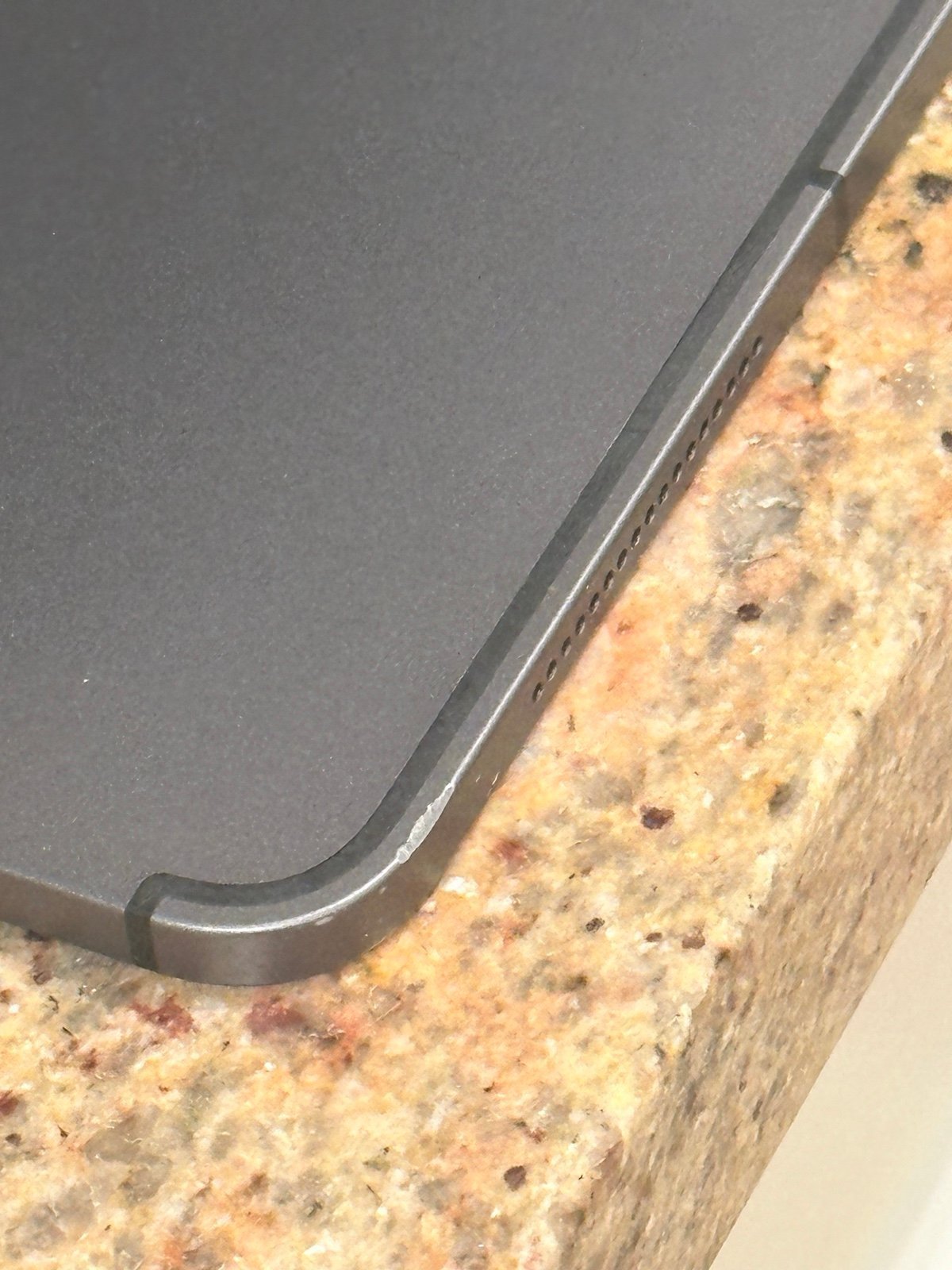 ***Bundle***iPad Pro 3rd generation 12.9” Space Gray 256 GB *****Cellular******* 3B21