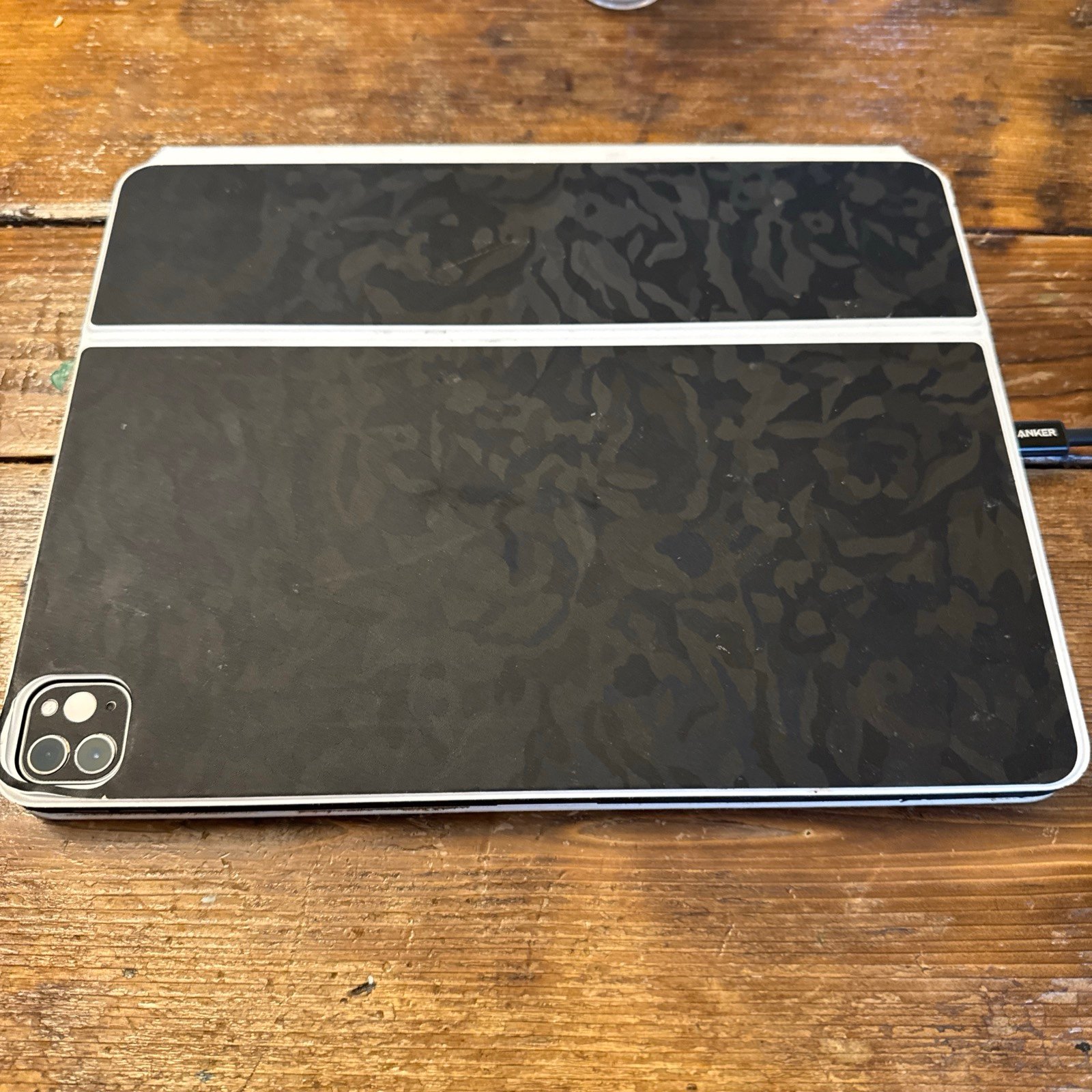 Apple iPad Pro 12.9” 5th Generation with Magic Keyboard 9W28