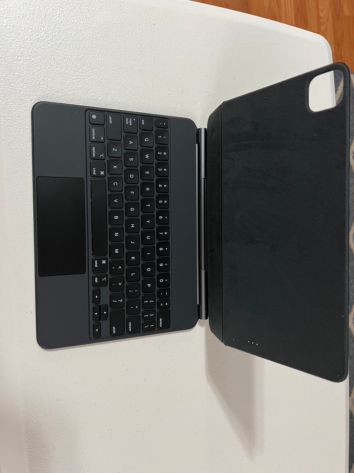 Apple iPad Pro 2nd Generation 128 GB in Silver 11-inch Celluar (Unlocked) 8J57