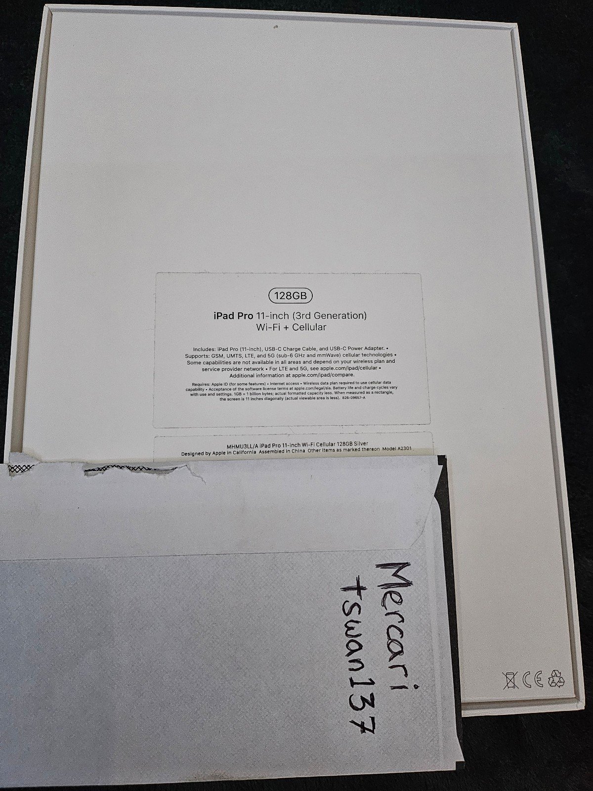 M1 iPad Pro Wi-Fi + Cellular w/ Apple Pencil 2 & Keyboard Case 9F51