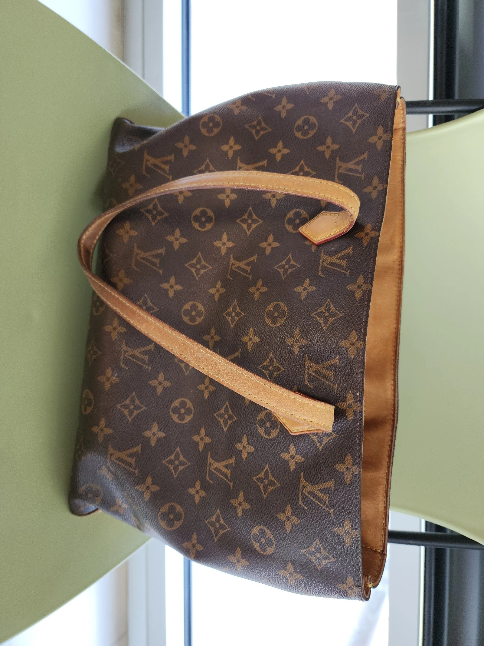 Louis Vuitton Wilshire MM Monogram Tote
