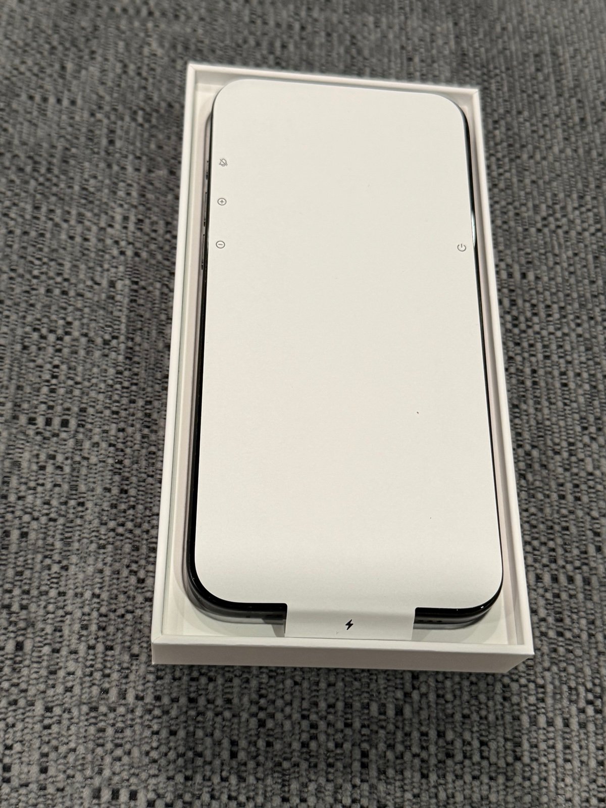 iPhone 15 Pro Max 512GB Black Titanium 7A52