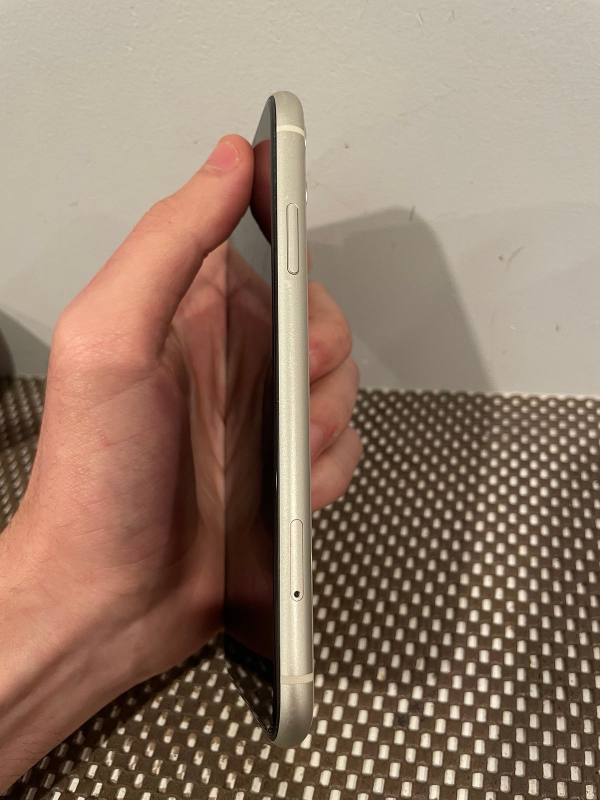 iPhone 11 White 64 GB unlocked. 1V31